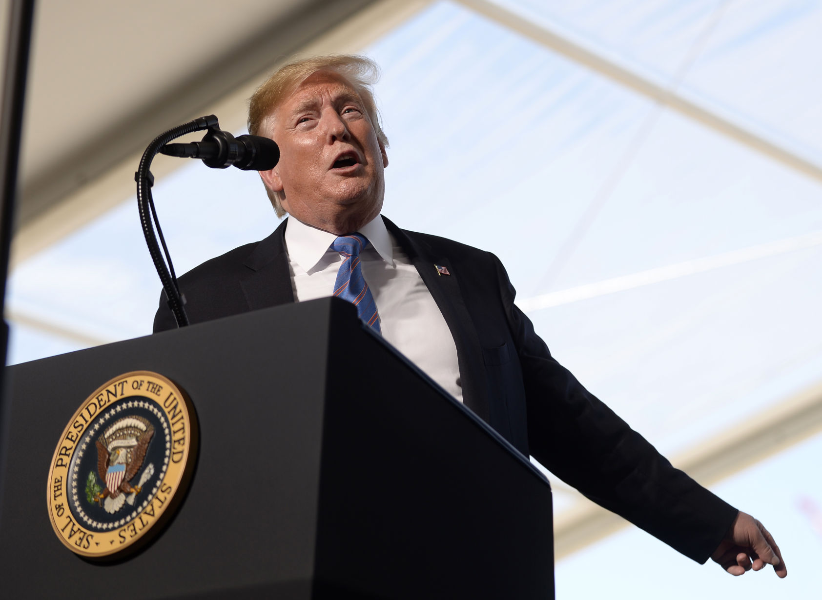 ACA.trumpvisit001.041519.jpg